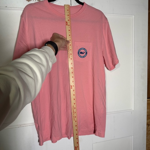 Vineyard Vines Salmon Pink Short Sleeve Tee Whale Logo Detail Preppy Summer - Picture 3 of 7